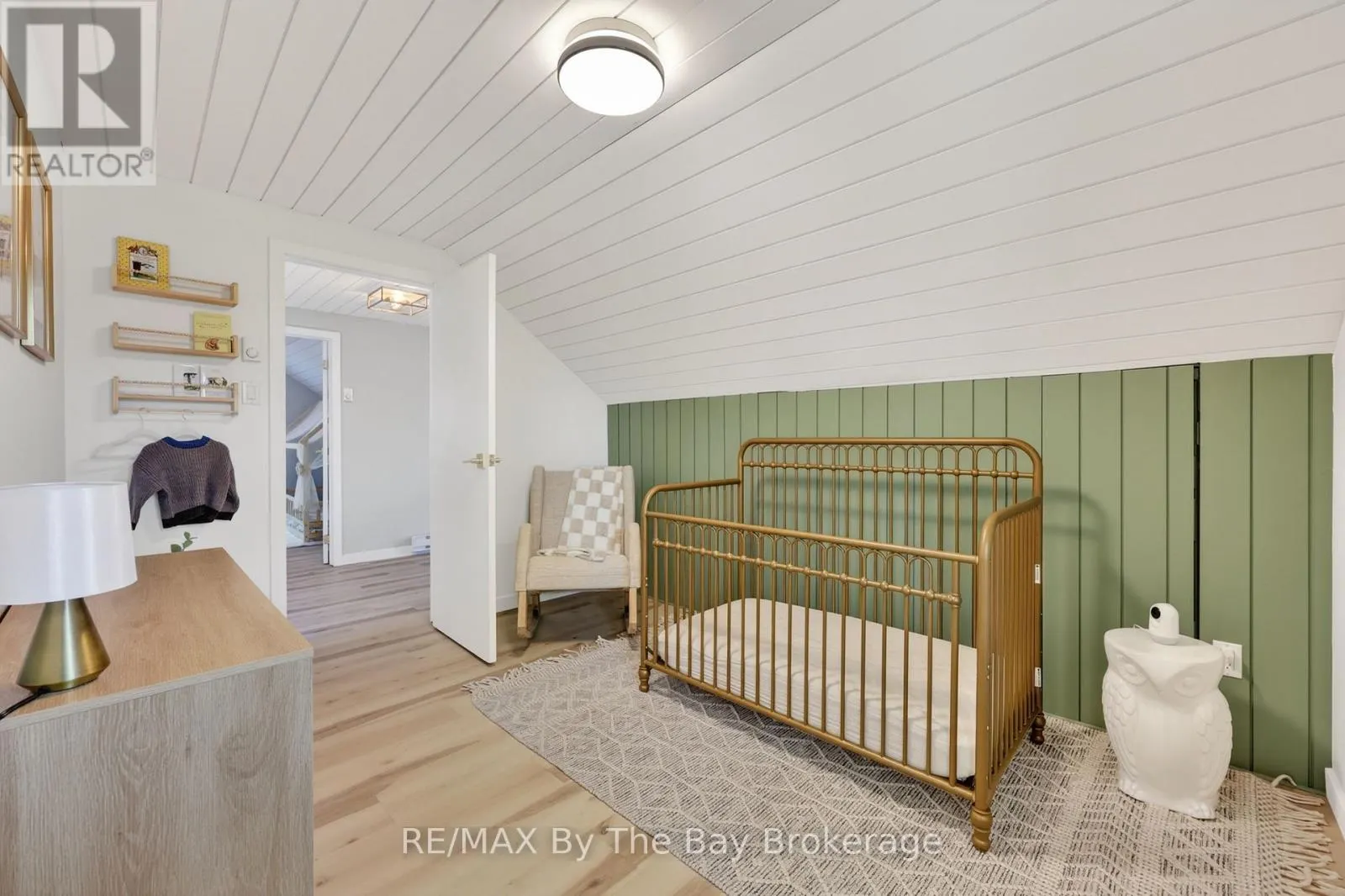 1416 RIVER ROAD W