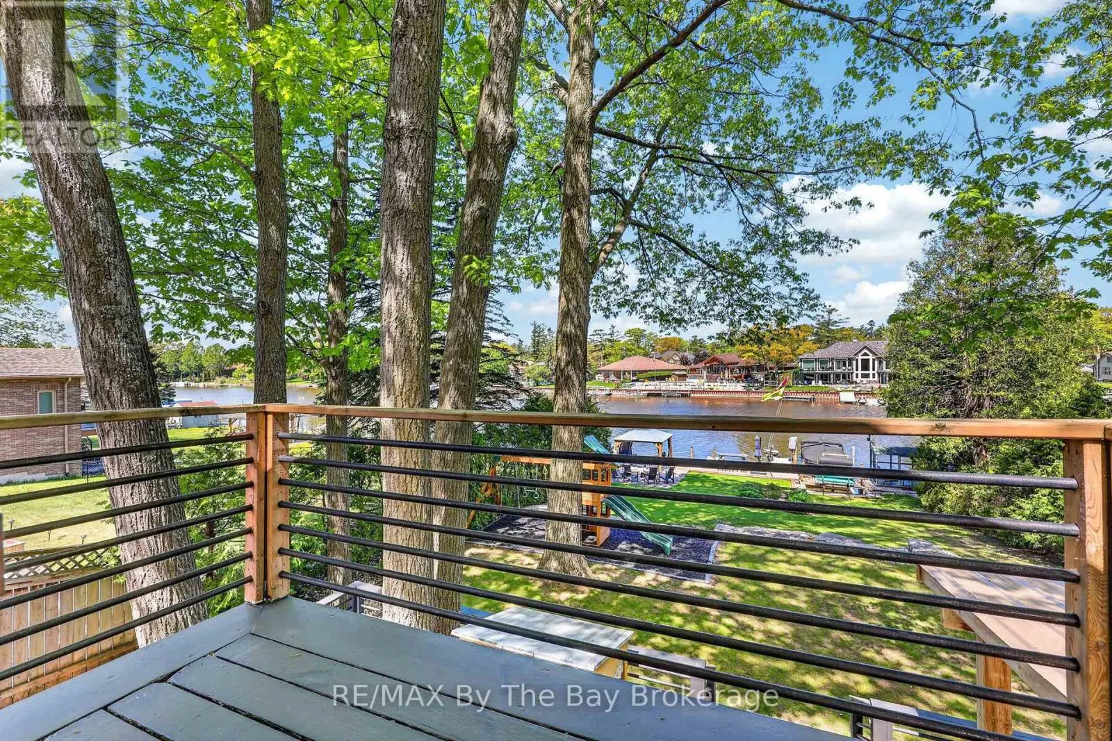 1416 RIVER ROAD W