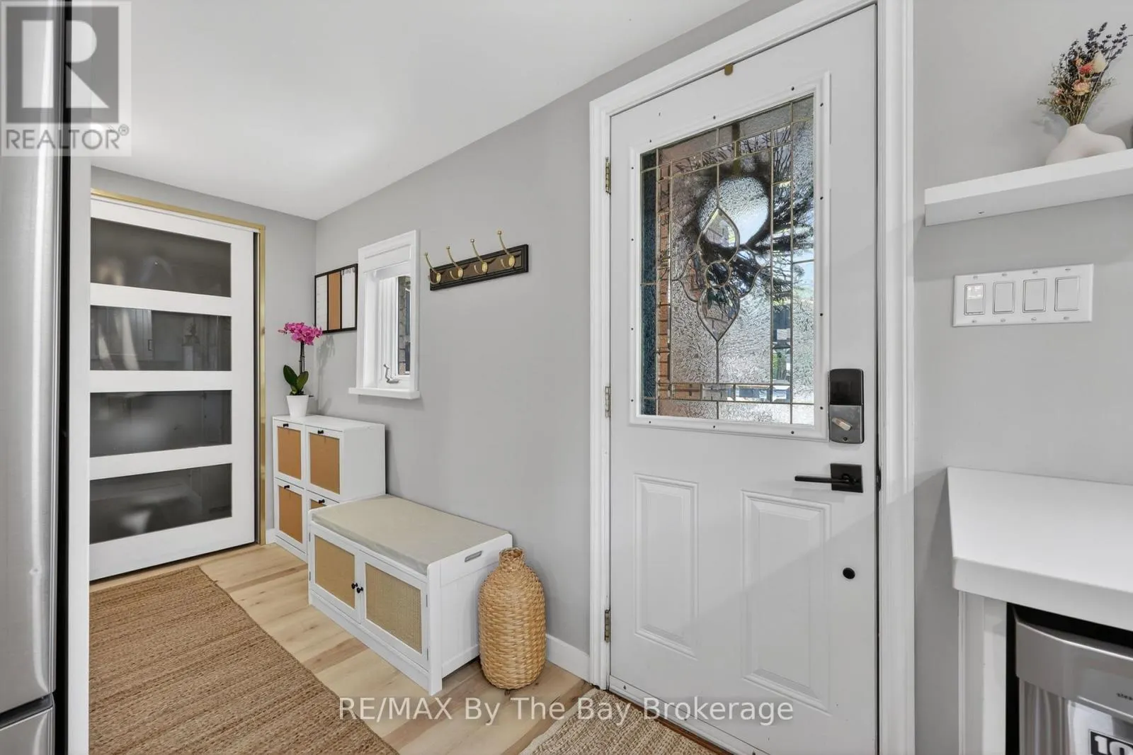 1416 RIVER ROAD W