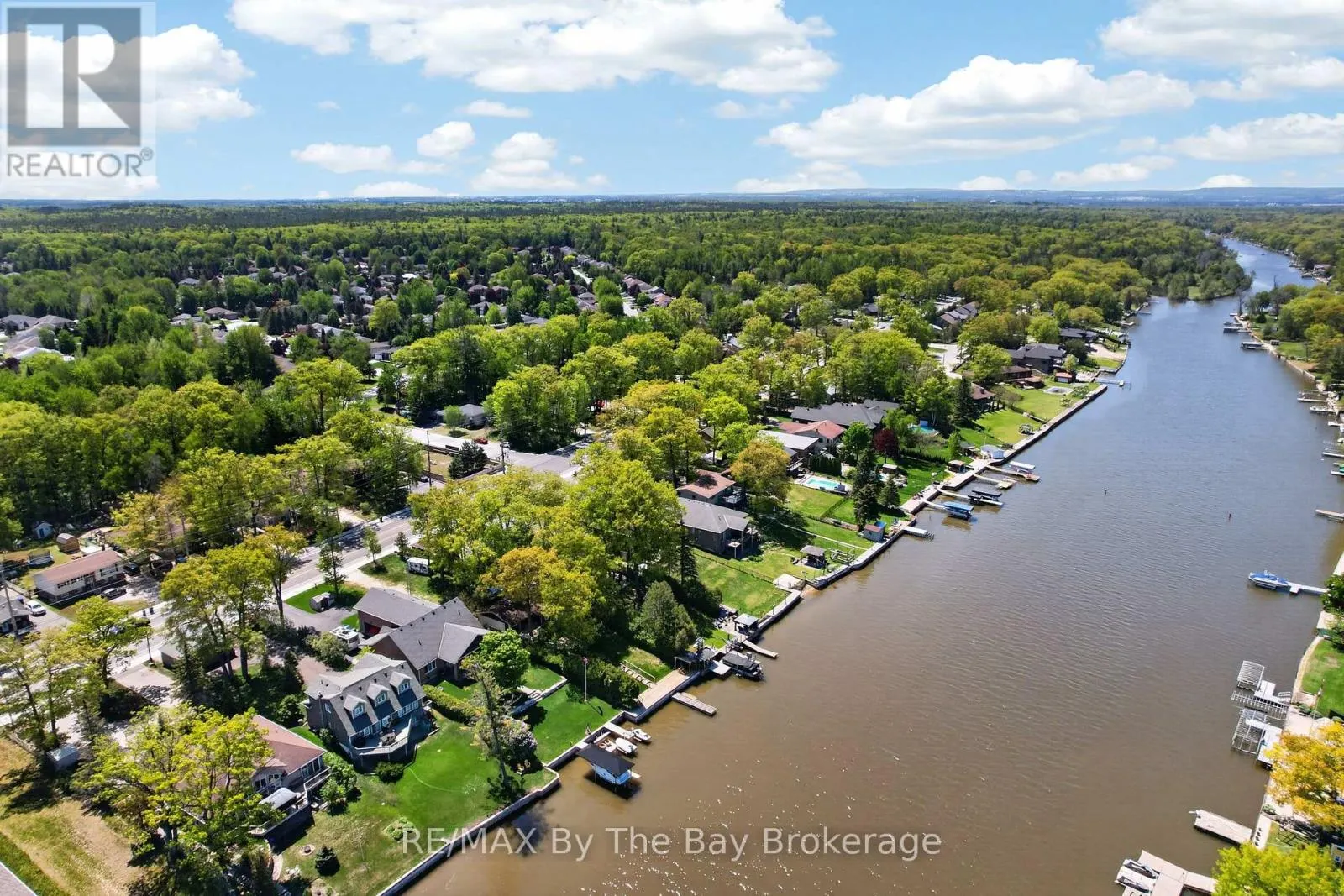 1416 RIVER ROAD W