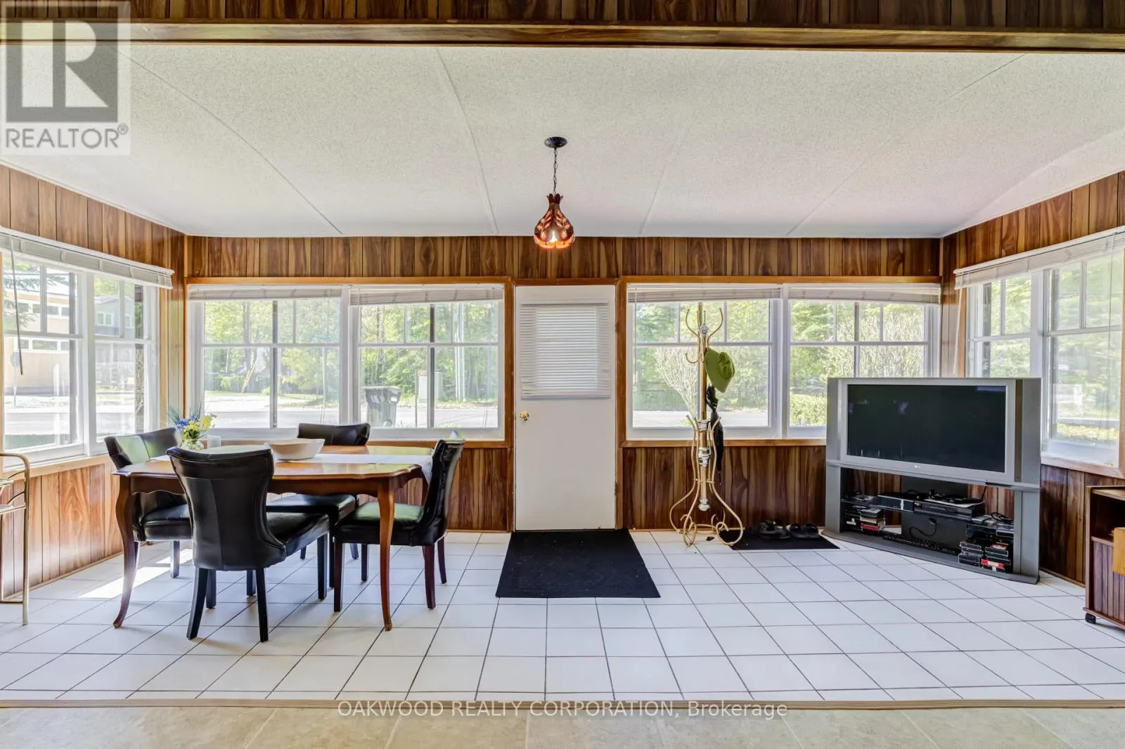 1981 TINY BEACHES ROAD S