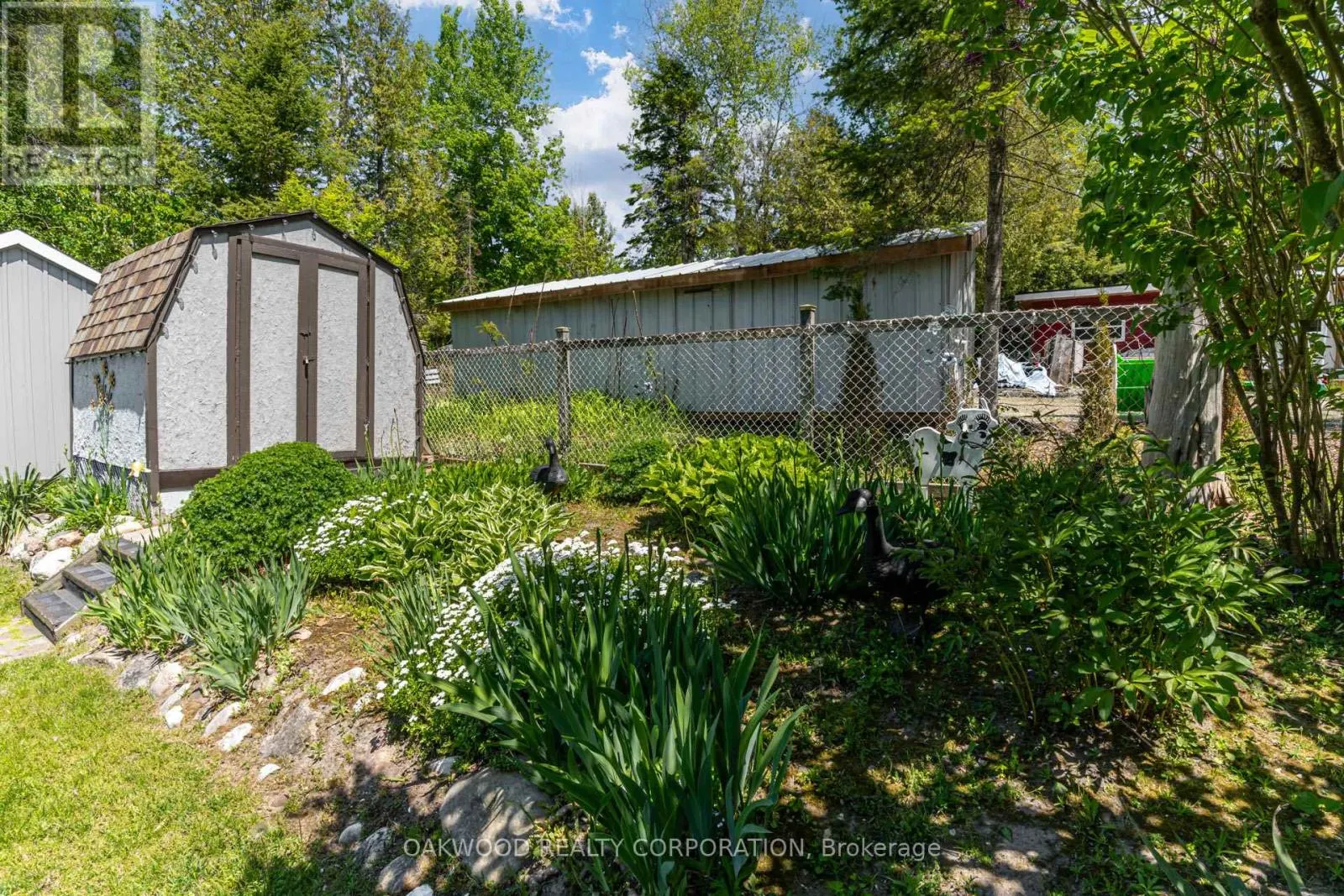 1981 TINY BEACHES ROAD S
