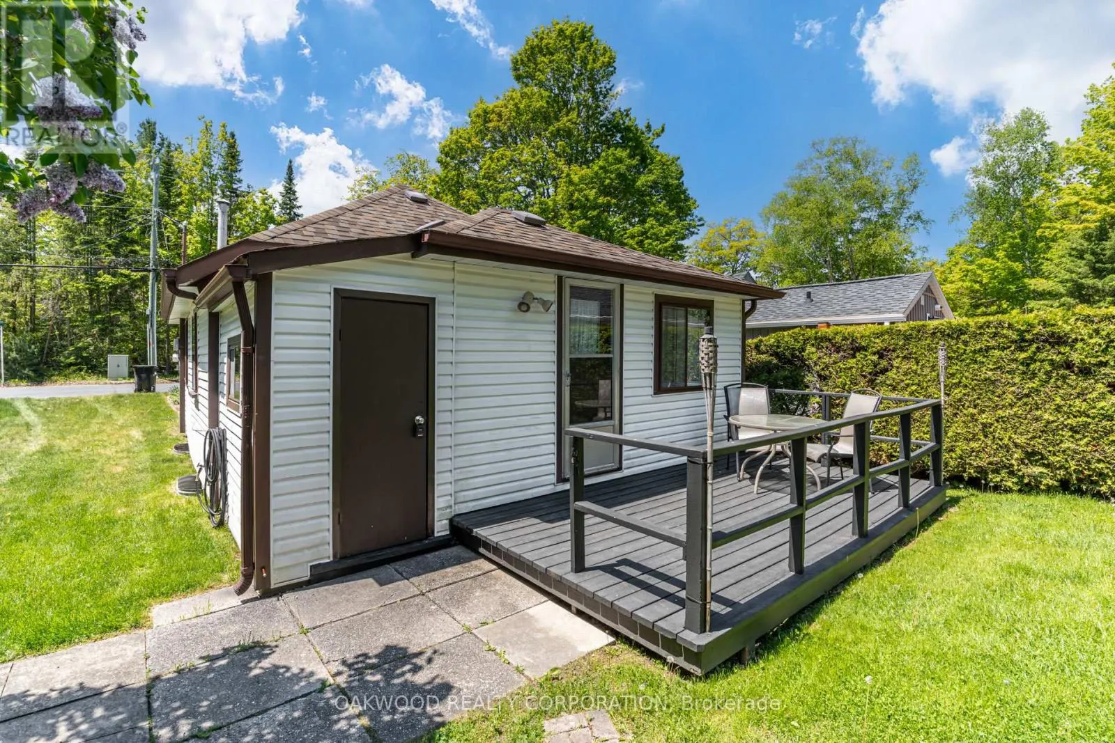 1981 TINY BEACHES ROAD S