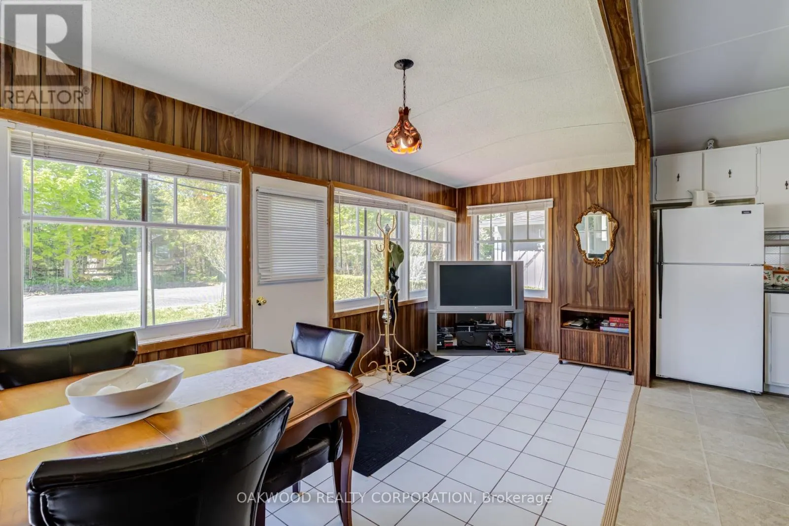 1981 TINY BEACHES ROAD S