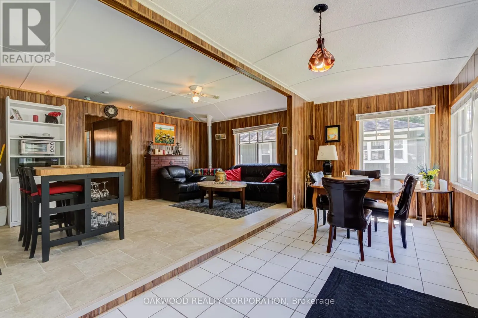 1981 TINY BEACHES ROAD S
