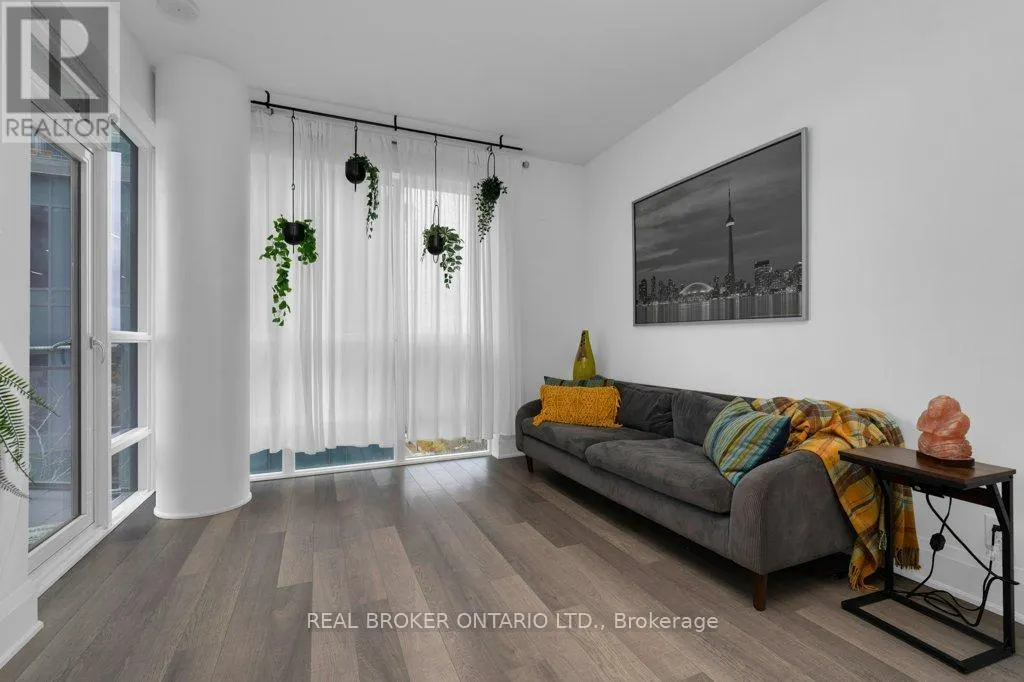 #503 - 111 WORSLEY STREET
