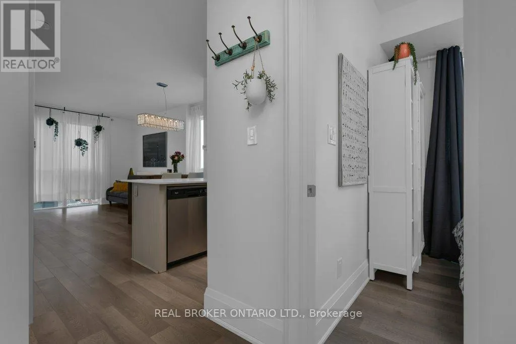#503 - 111 WORSLEY STREET
