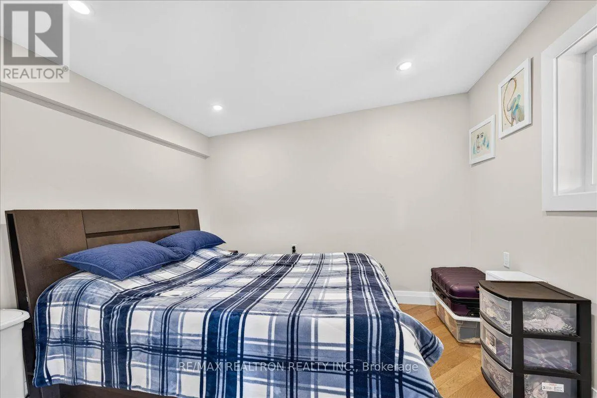 67 VANESSA DRIVE