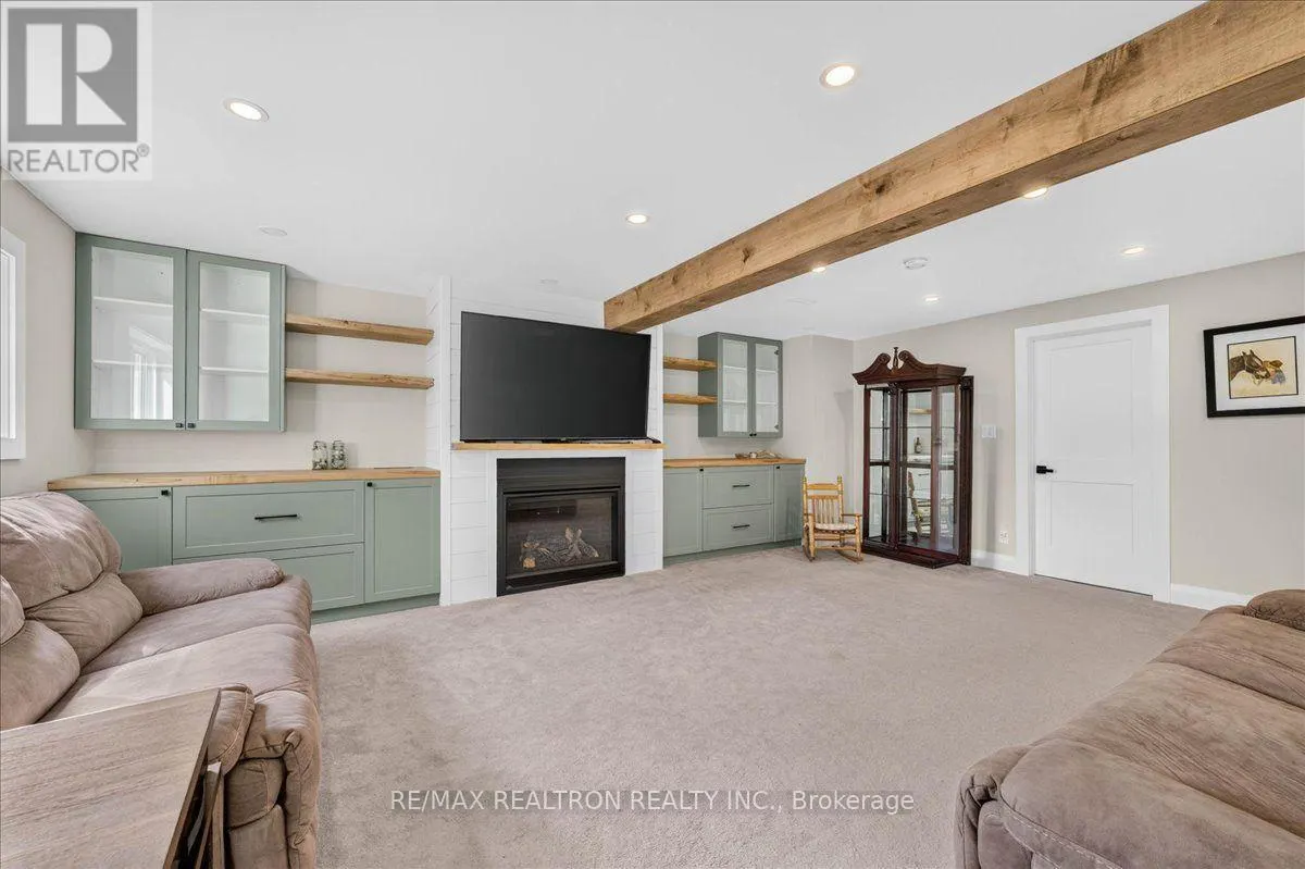 67 VANESSA DRIVE