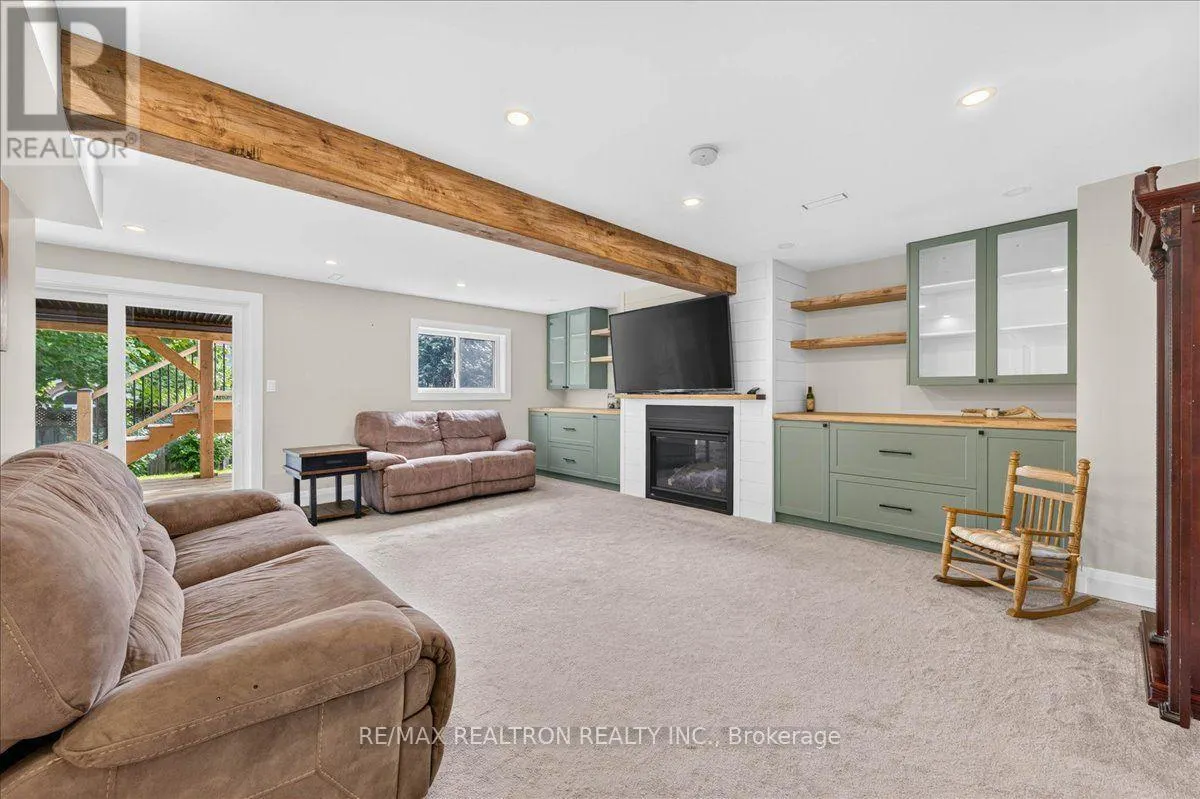 67 VANESSA DRIVE