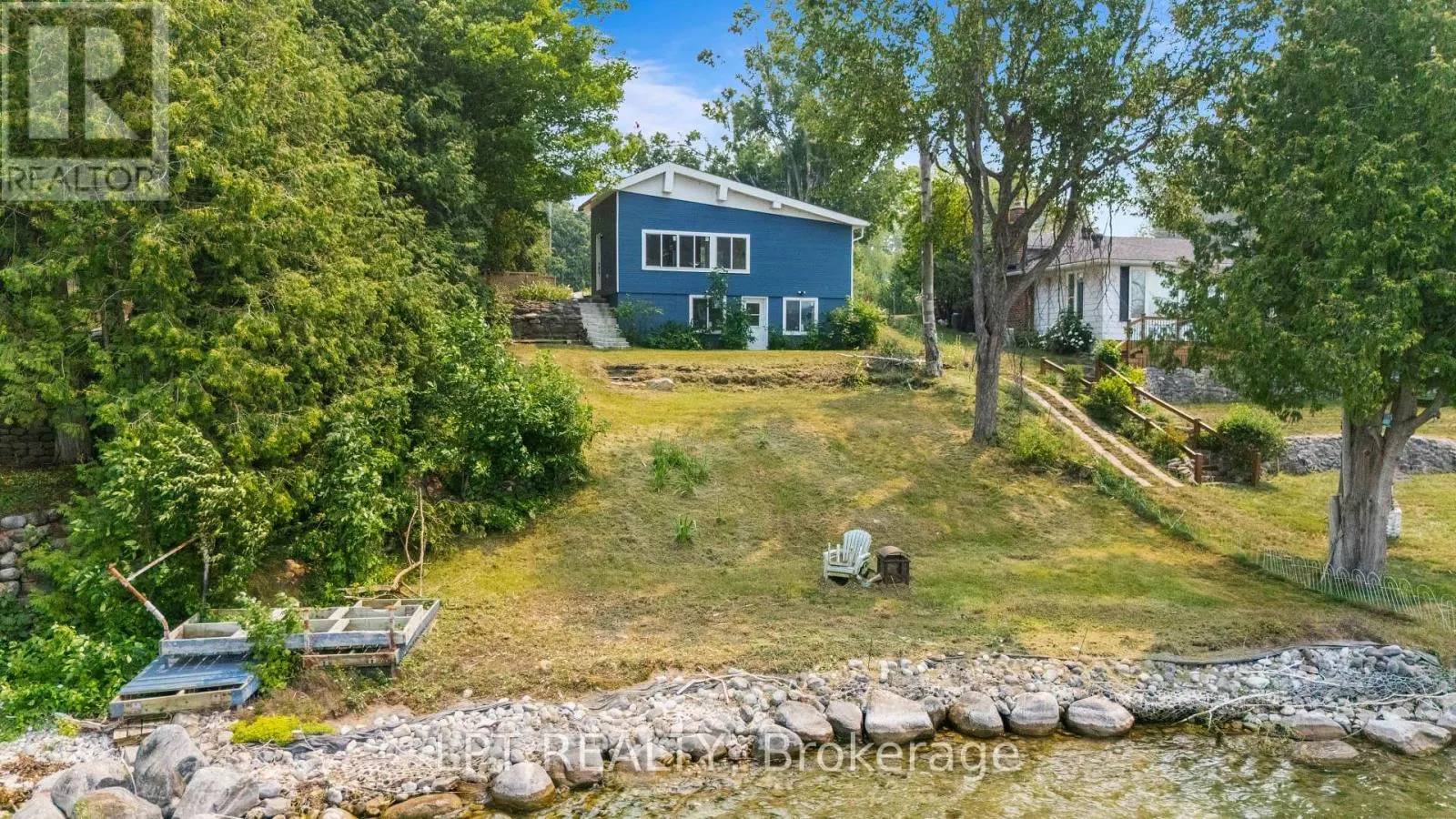 47 MOON POINT DRIVE
