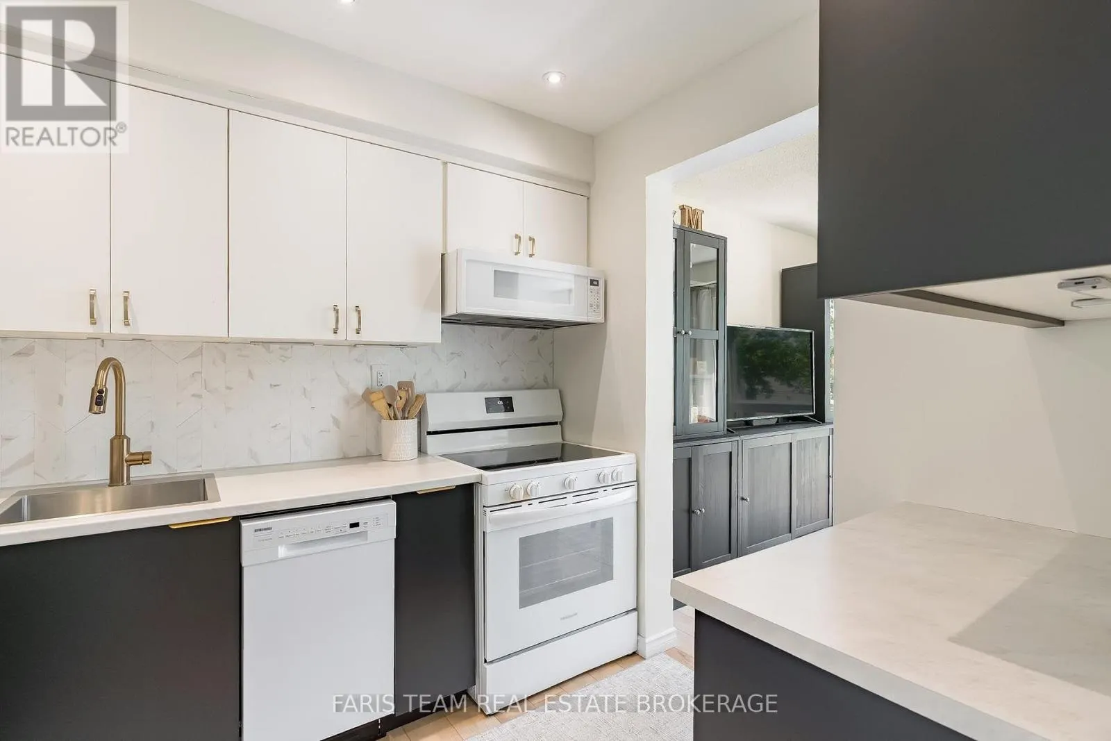 58 - 778 WILLIAM STREET