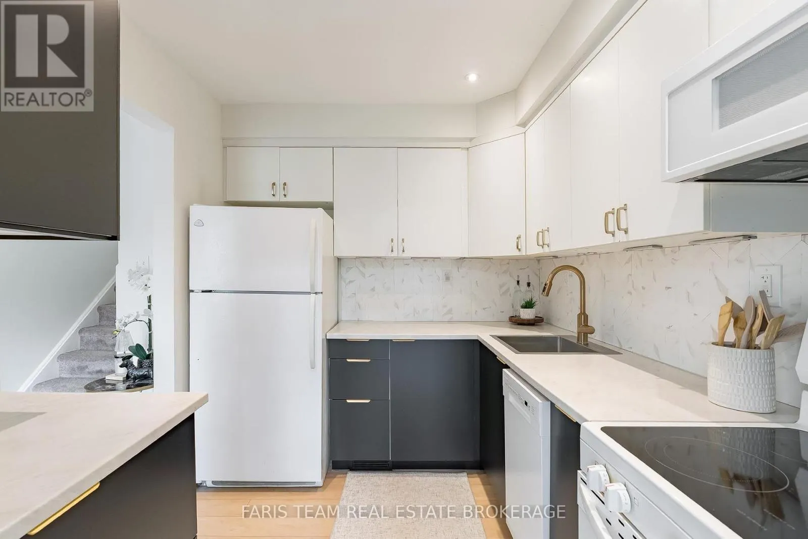 58 - 778 WILLIAM STREET
