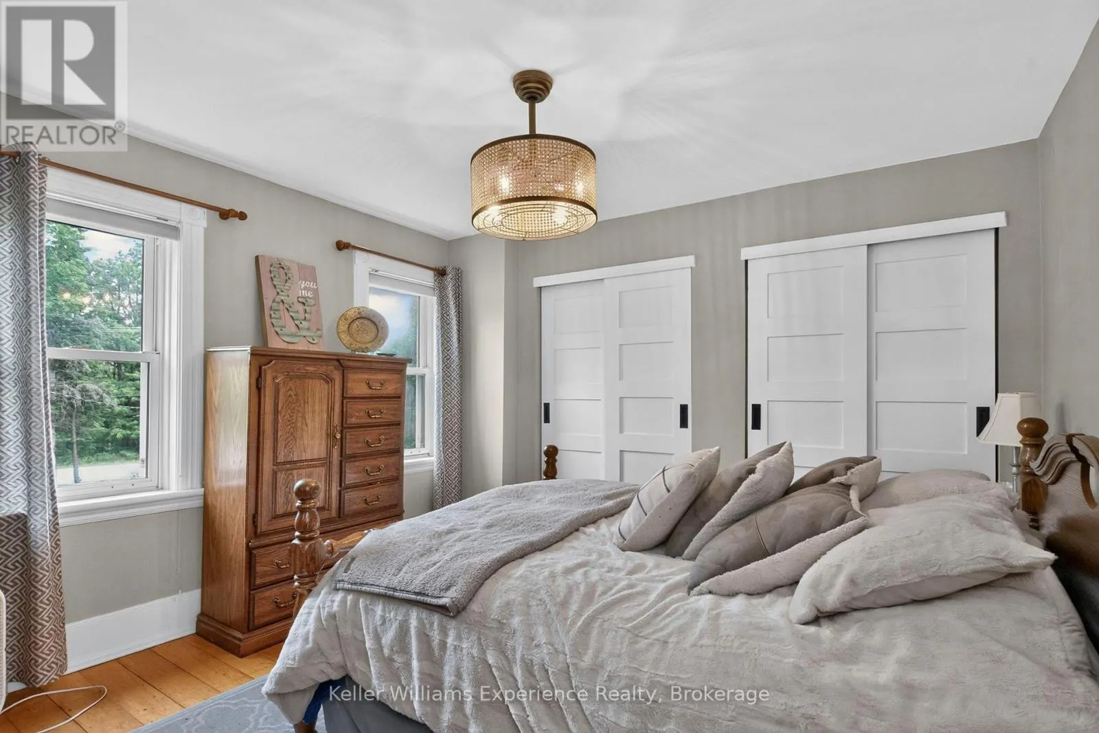 3744 FLOS 4 ROAD W