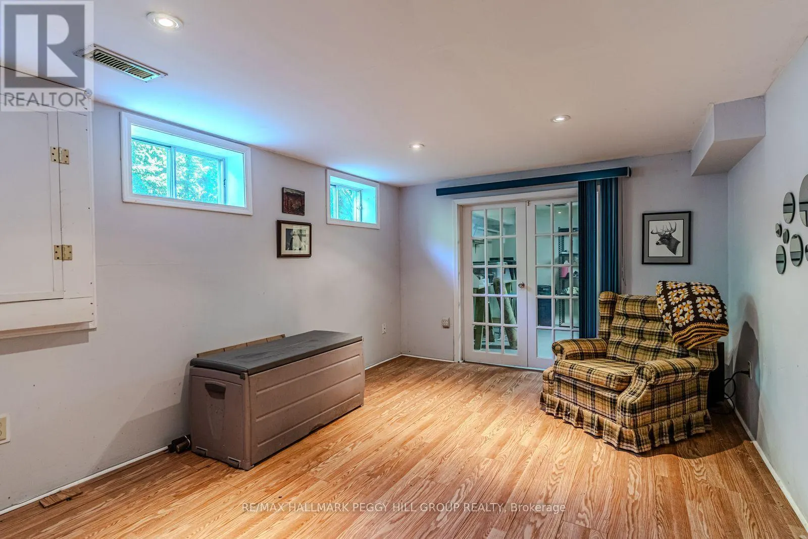 39 GRANDVIEW CRESCENT