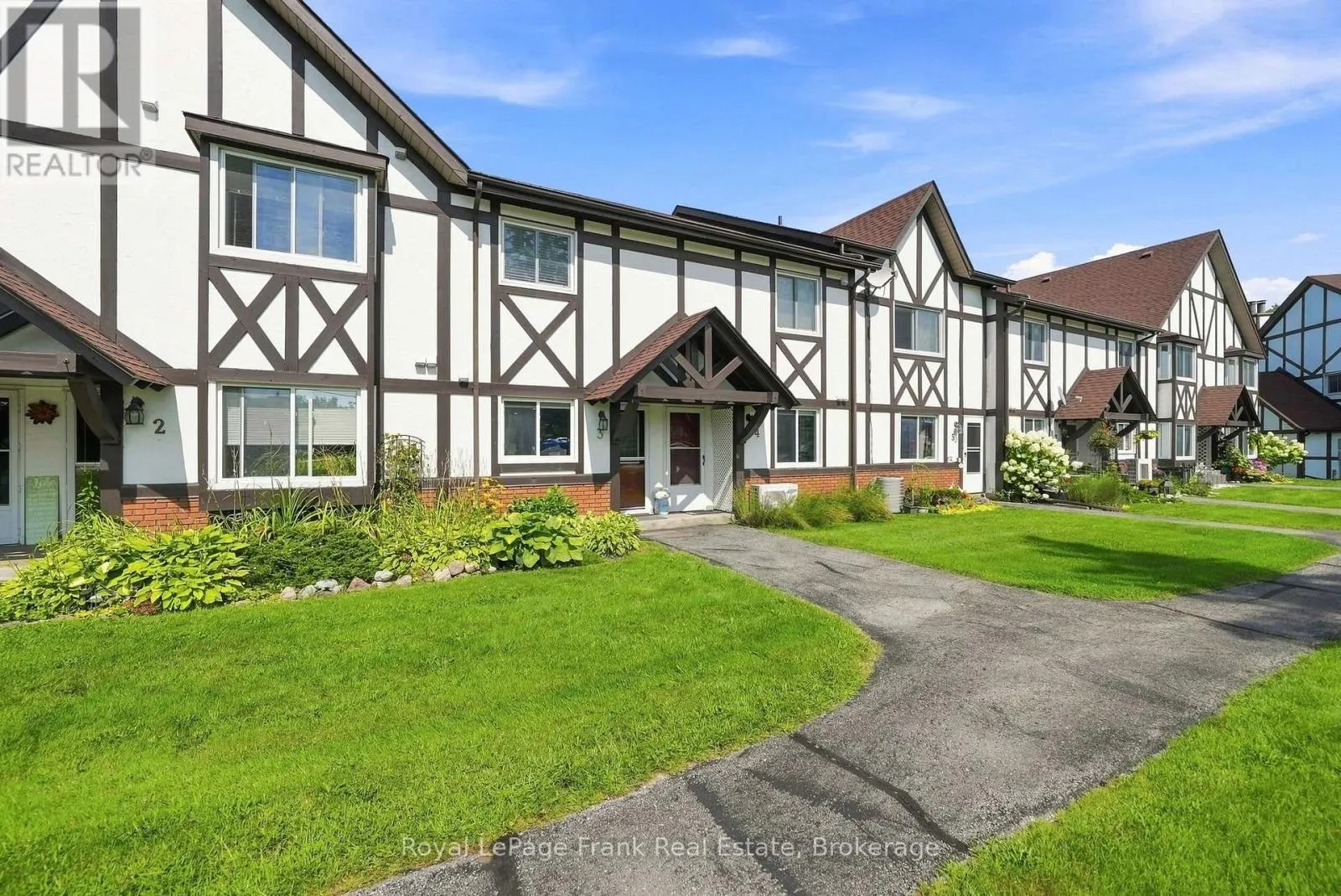 3 - 31 LAGUNA PARKWAY #3