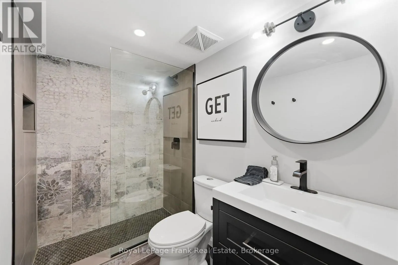 3 - 31 LAGUNA PARKWAY #3