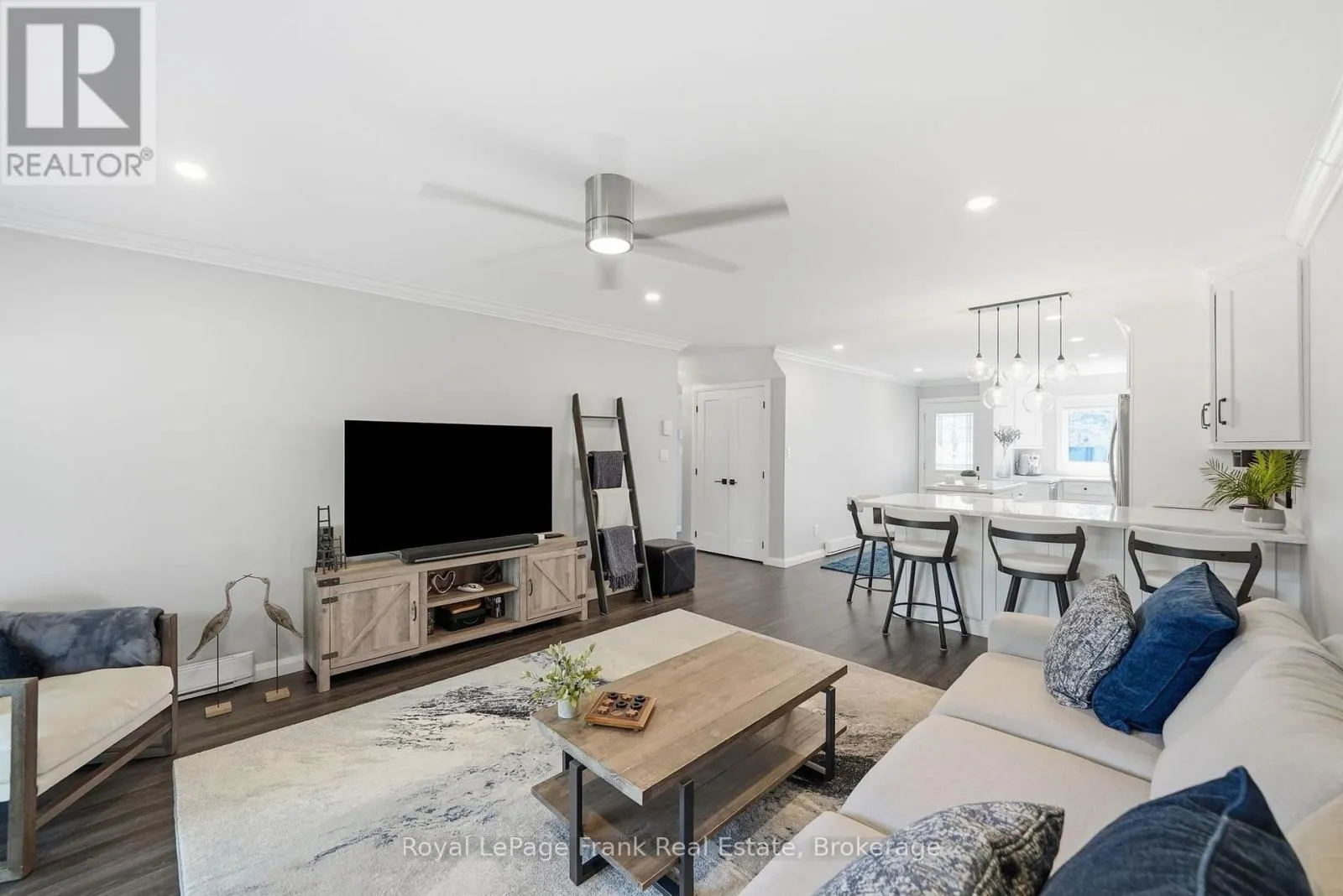 3 - 31 LAGUNA PARKWAY #3