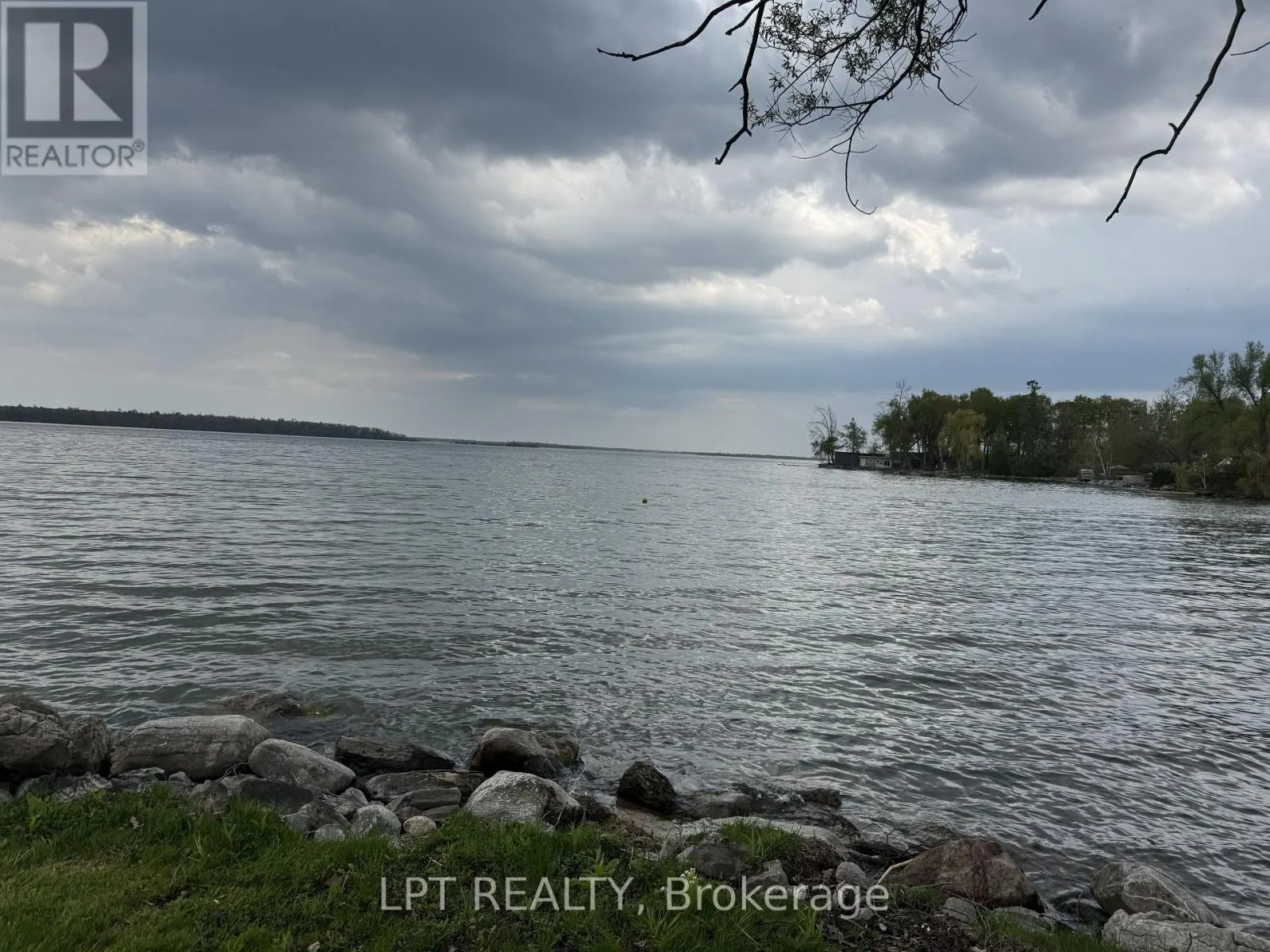 1764 BAY PARK ROAD
