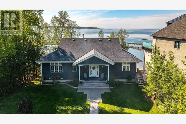 458 SILVER BIRCH DRIVE