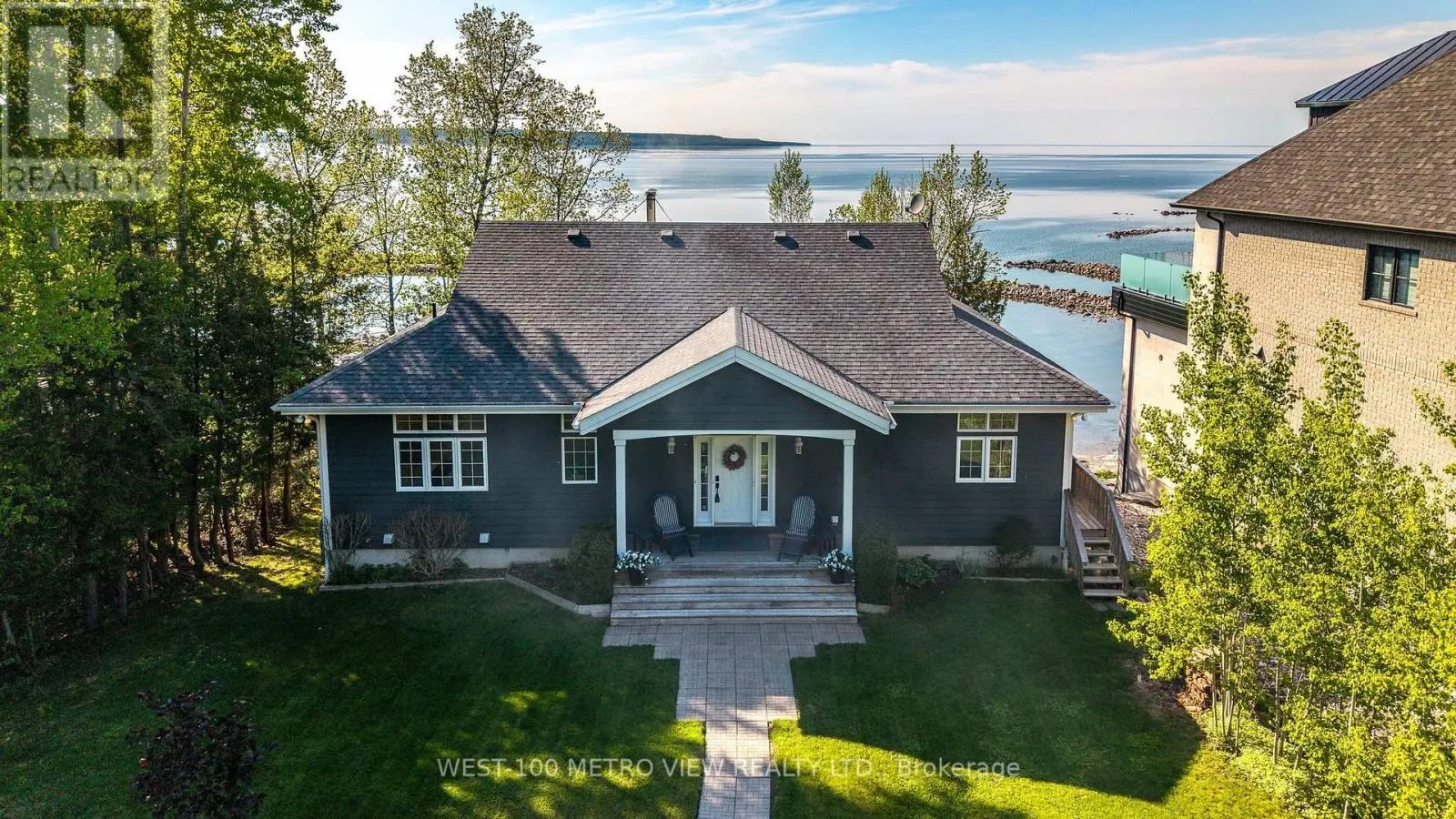 458 SILVER BIRCH DRIVE