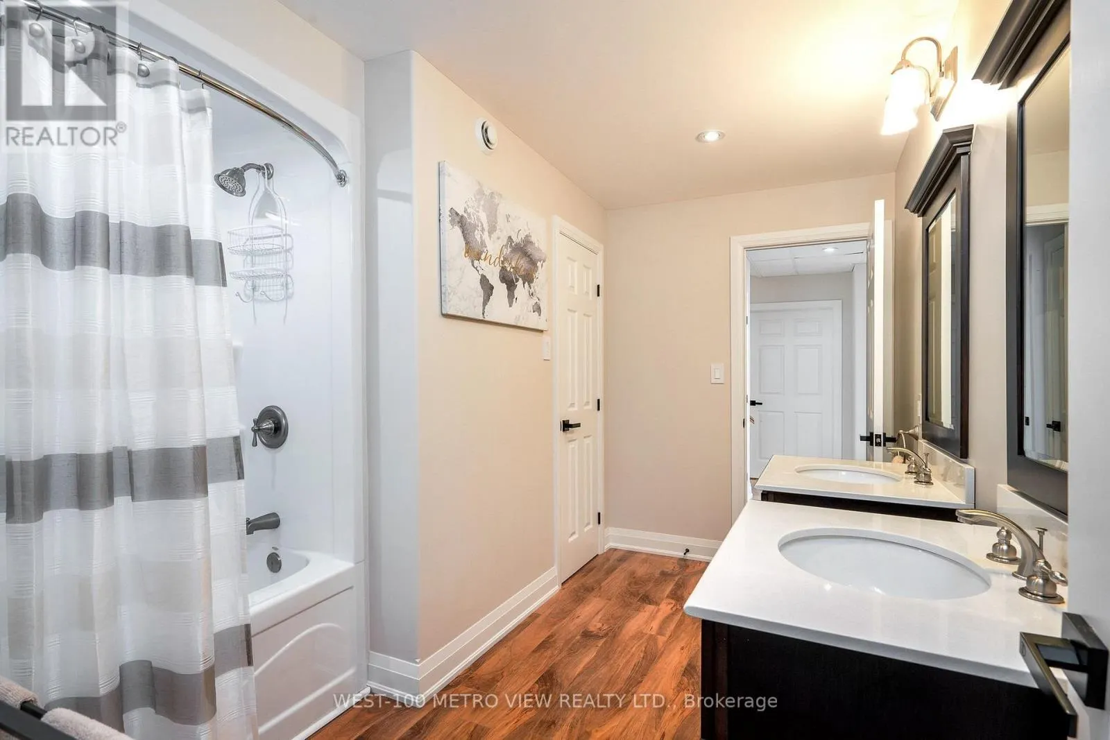 458 SILVER BIRCH DRIVE