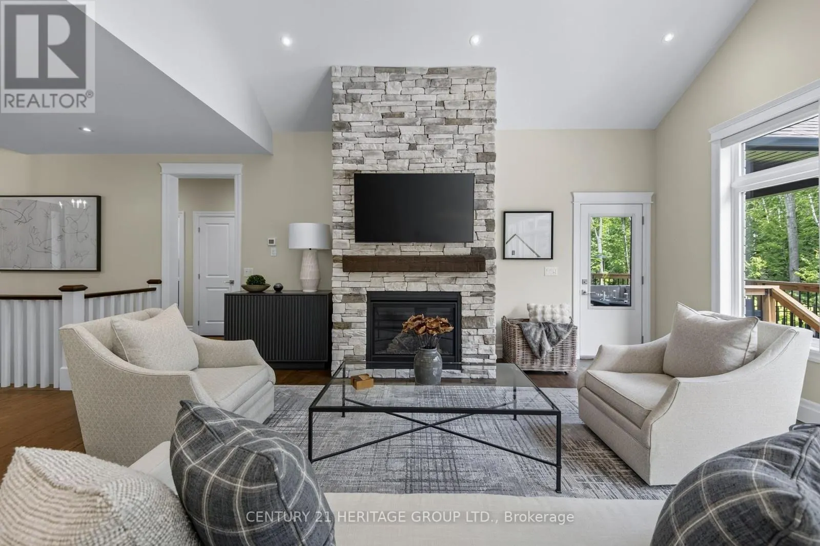 13 BYERS STREET