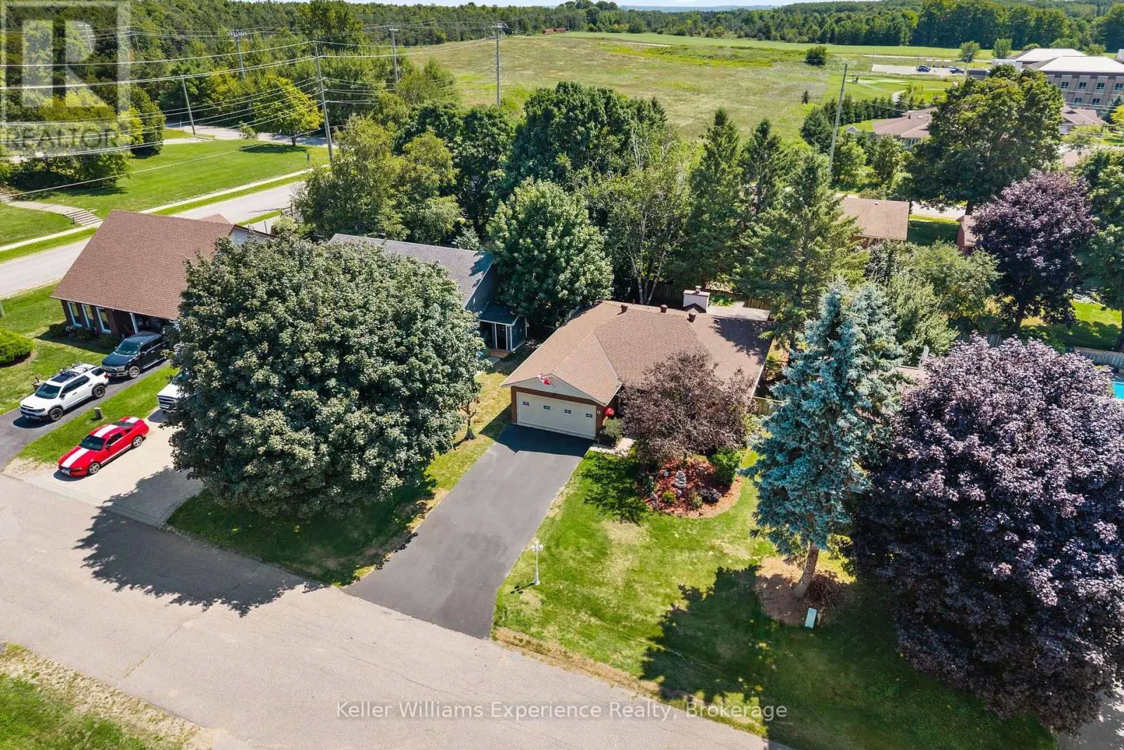 6 BONAVENTURE PLACE