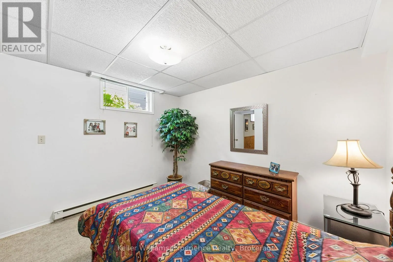 6 BONAVENTURE PLACE