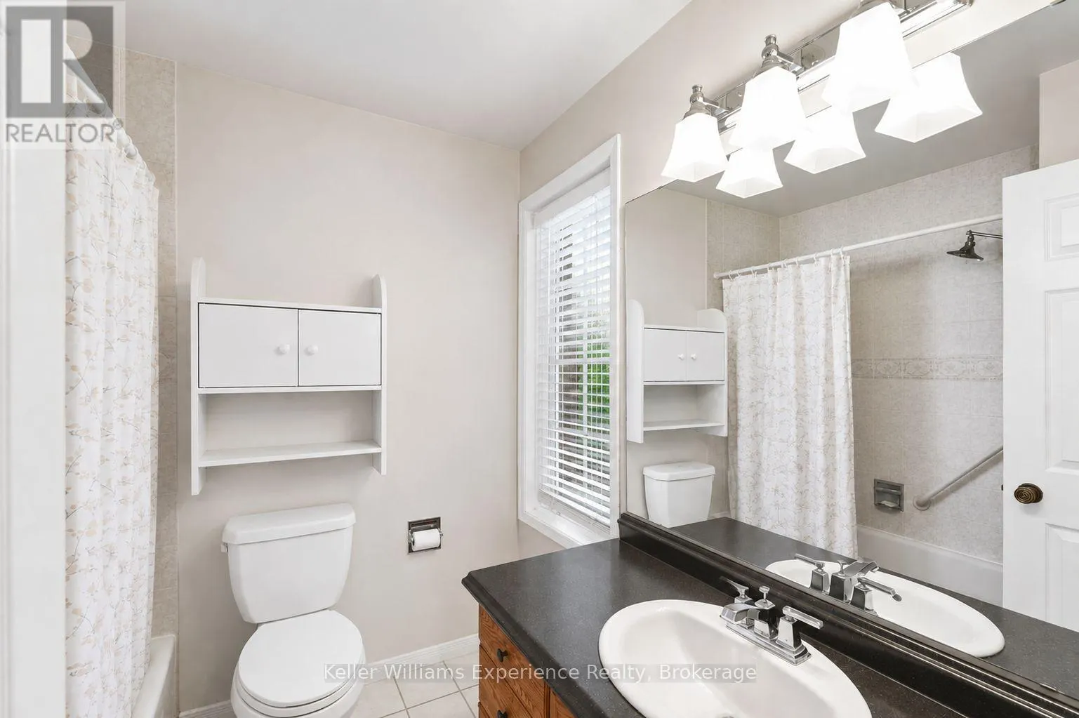 6 BONAVENTURE PLACE
