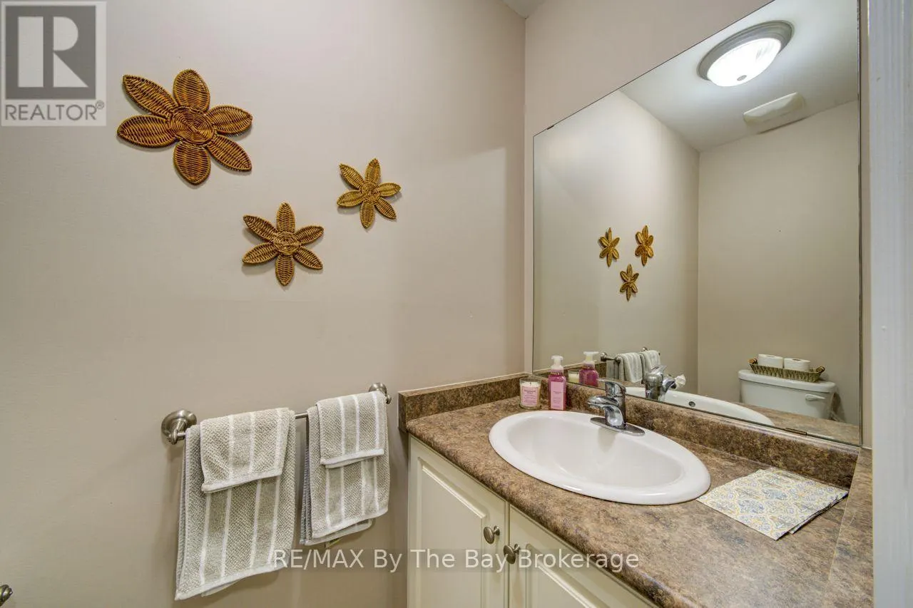 15 MEADOW LANE