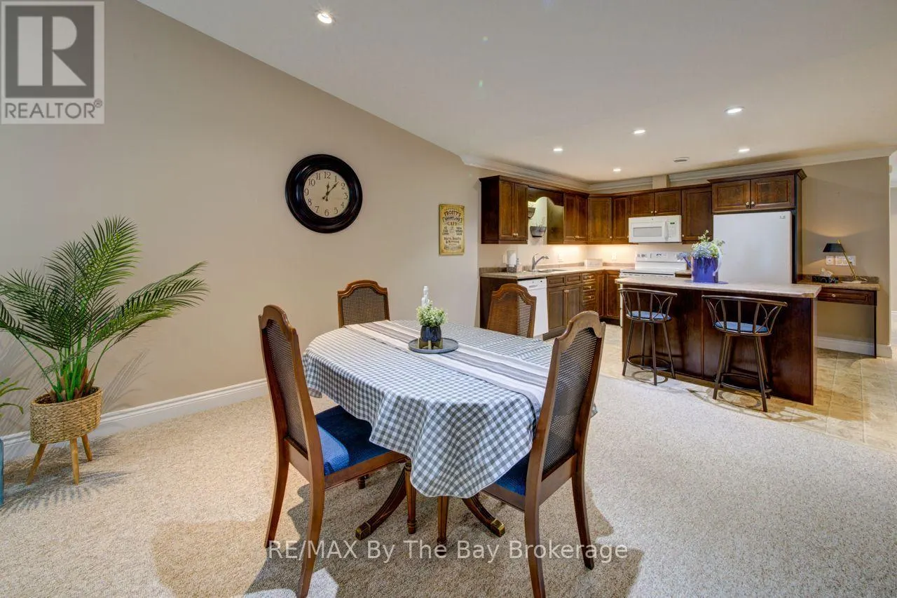 15 MEADOW LANE