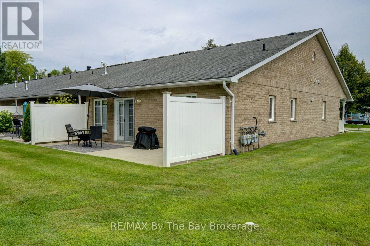 15 MEADOW LANE
