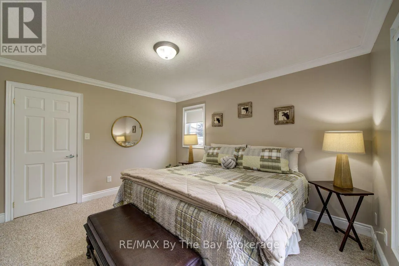 15 MEADOW LANE