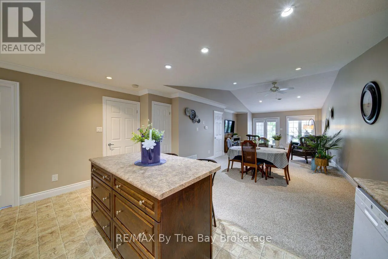 15 MEADOW LANE