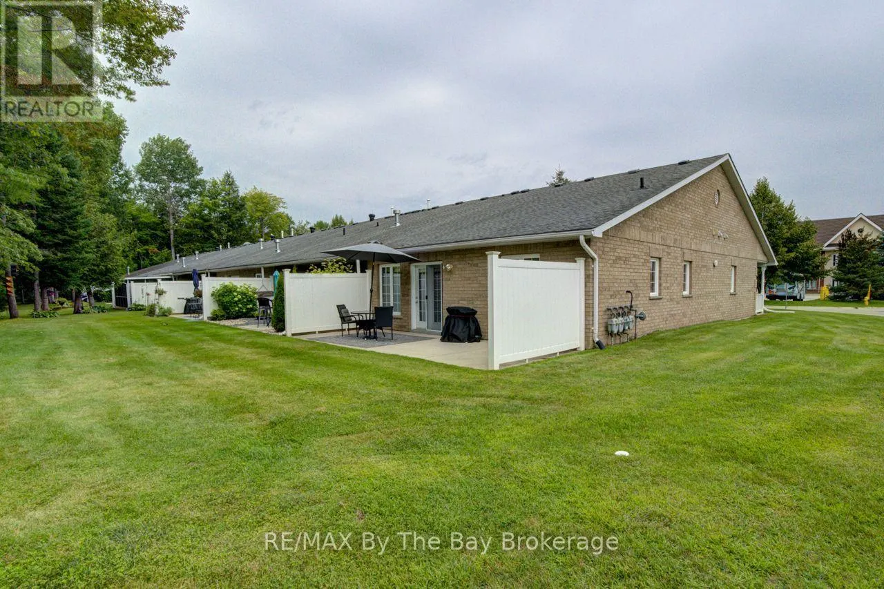 15 MEADOW LANE