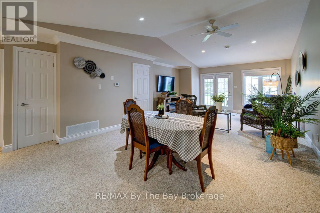 15 MEADOW LANE