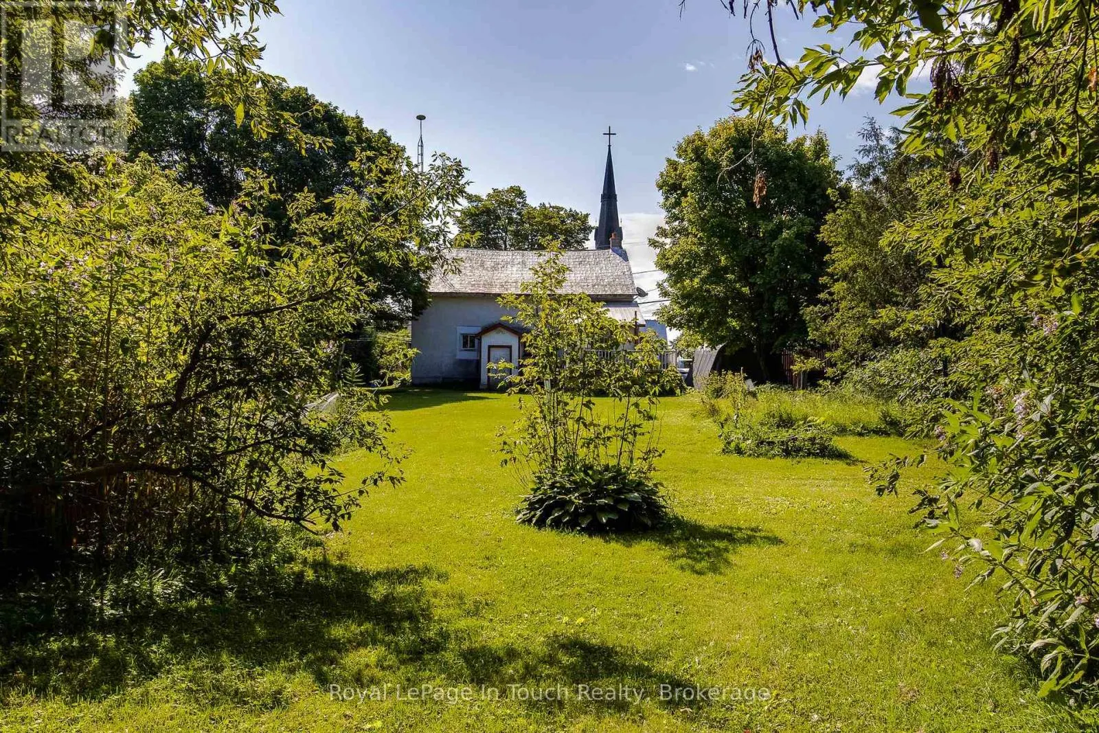 328 LAFONTAINE ROAD W