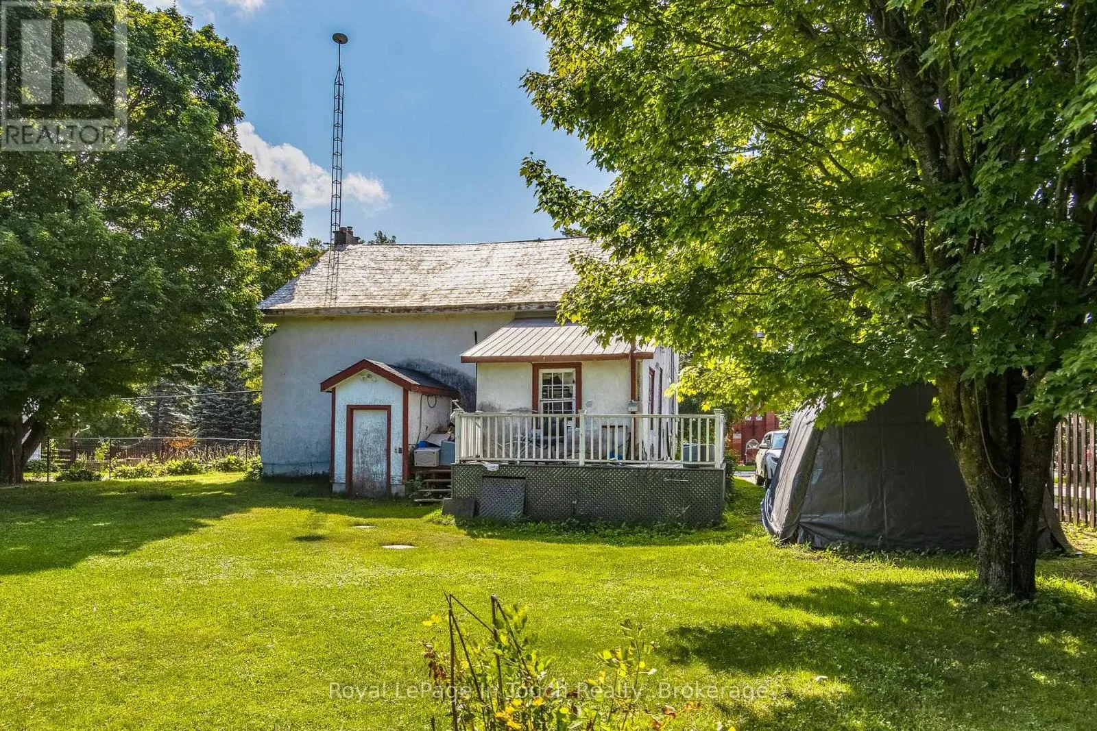328 LAFONTAINE ROAD W