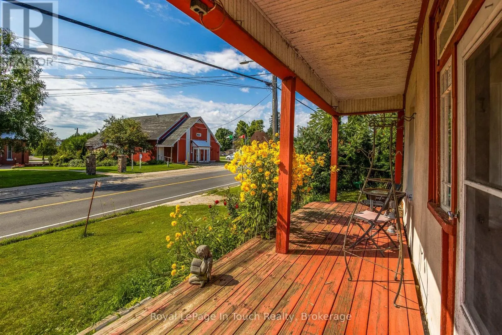328 LAFONTAINE ROAD W