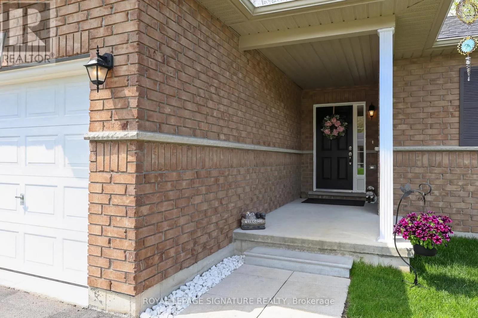 22 HUNTER AVENUE