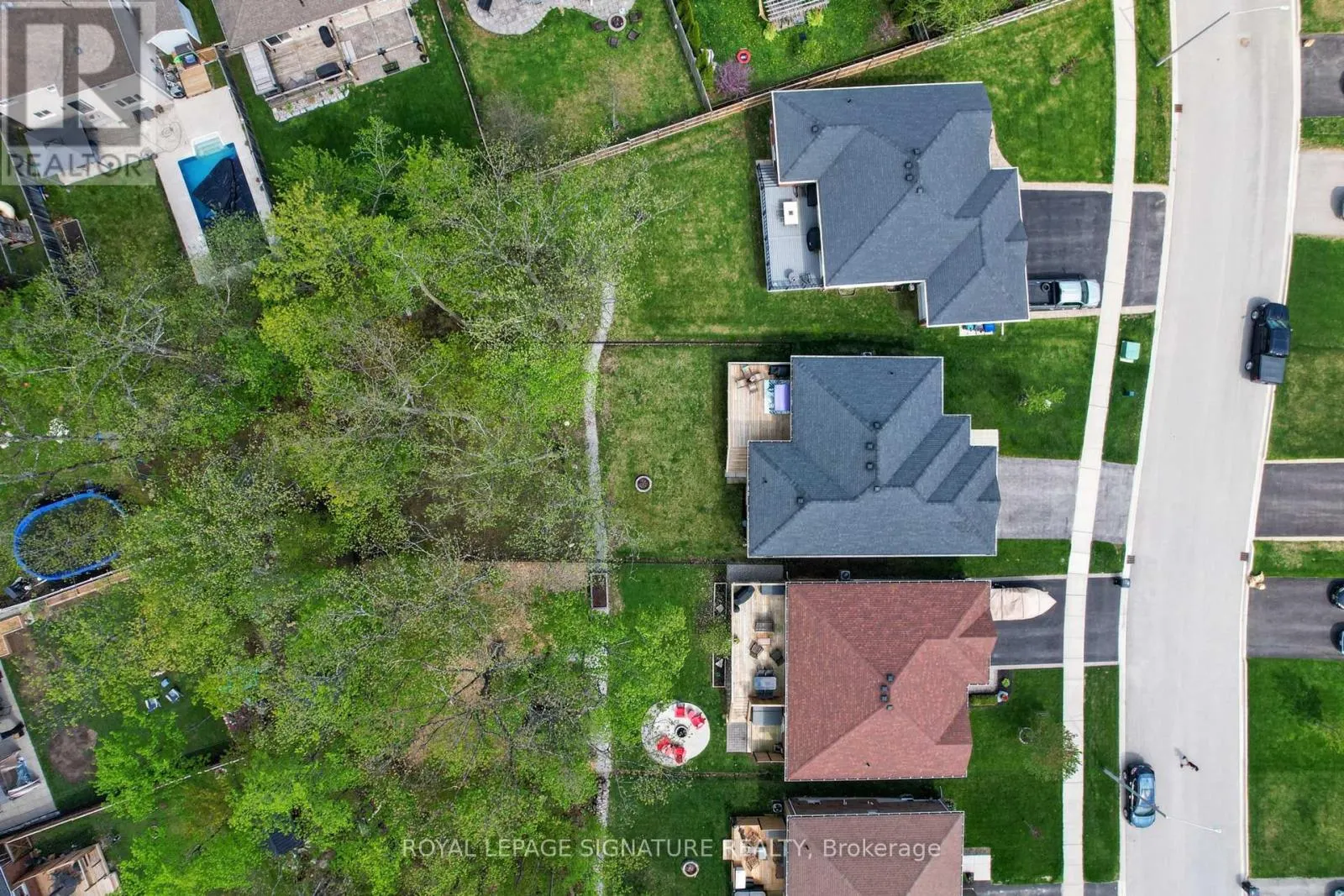 22 HUNTER AVENUE