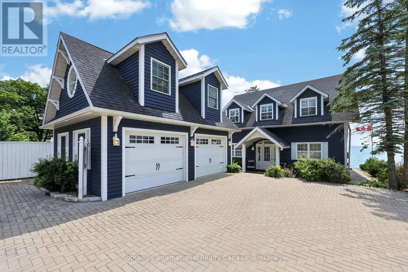 10 LUNDY LANE