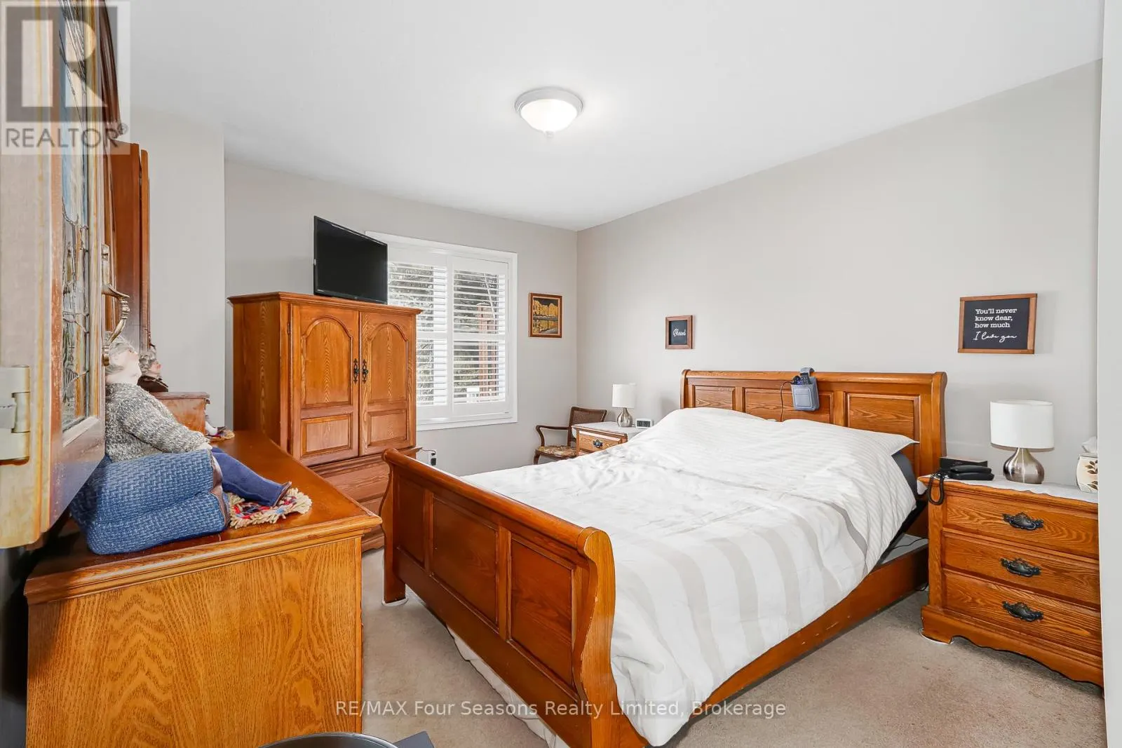 49 - 275 HURON STREET #49