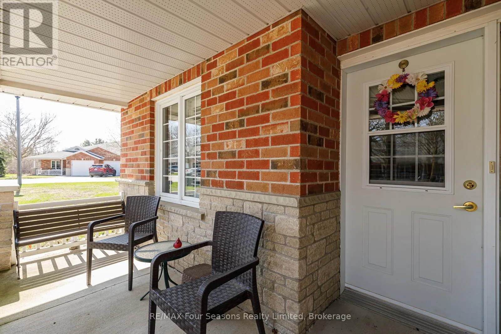49 - 275 HURON STREET #49