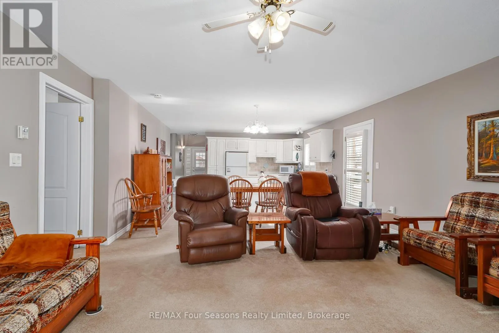 49 - 275 HURON STREET #49