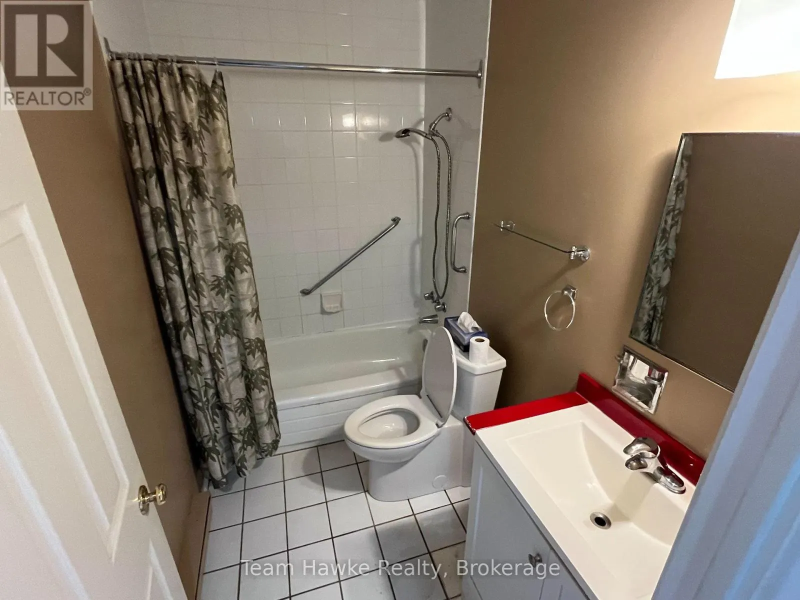 72 - 696 KING STREET #72