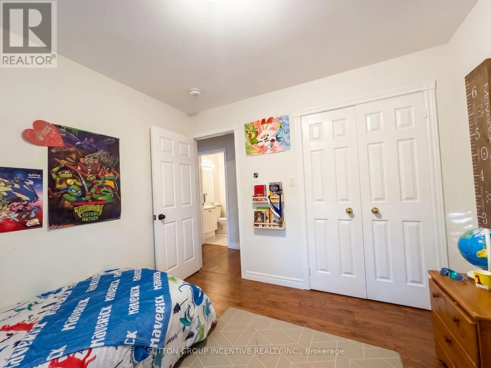 8 ALPINE WAY