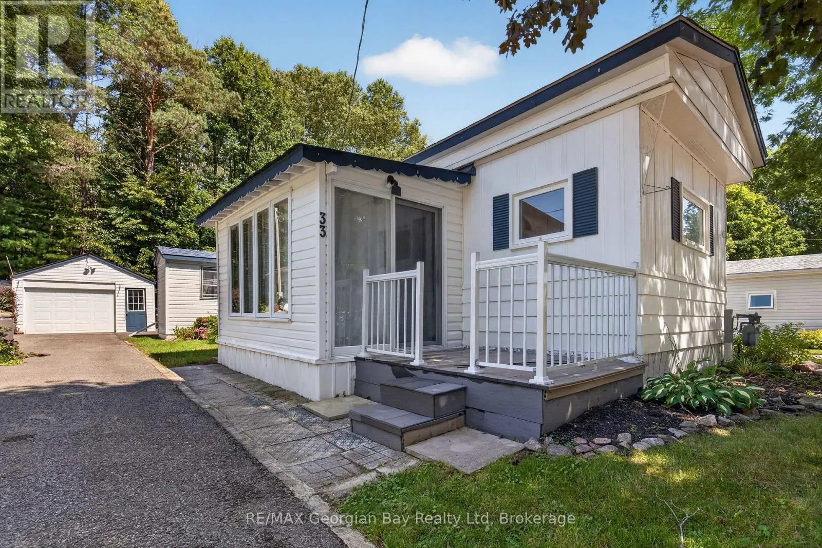 33 - 525 MIDLAND POINT ROAD #33