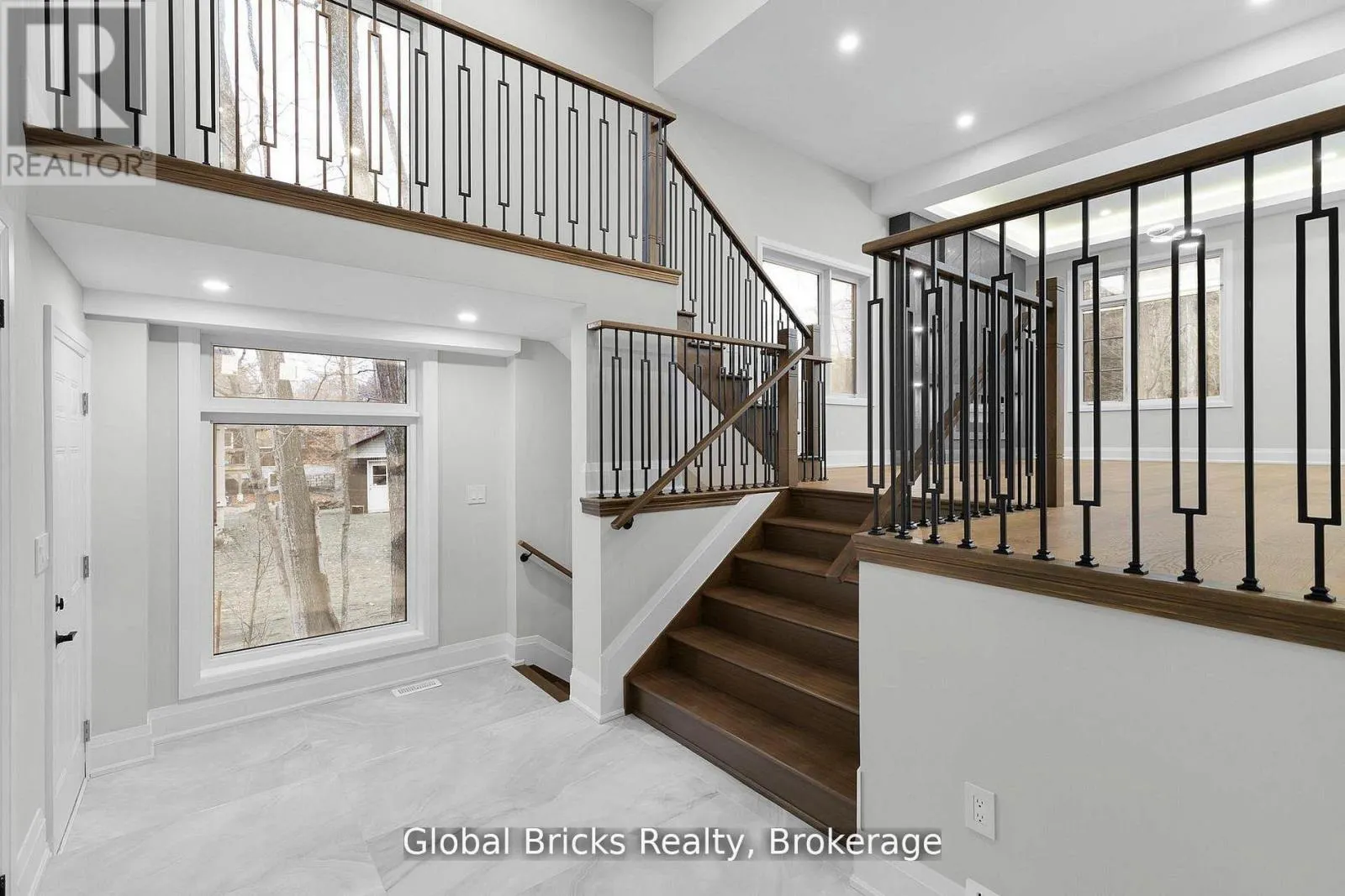 17 STAGLIR DRIVE